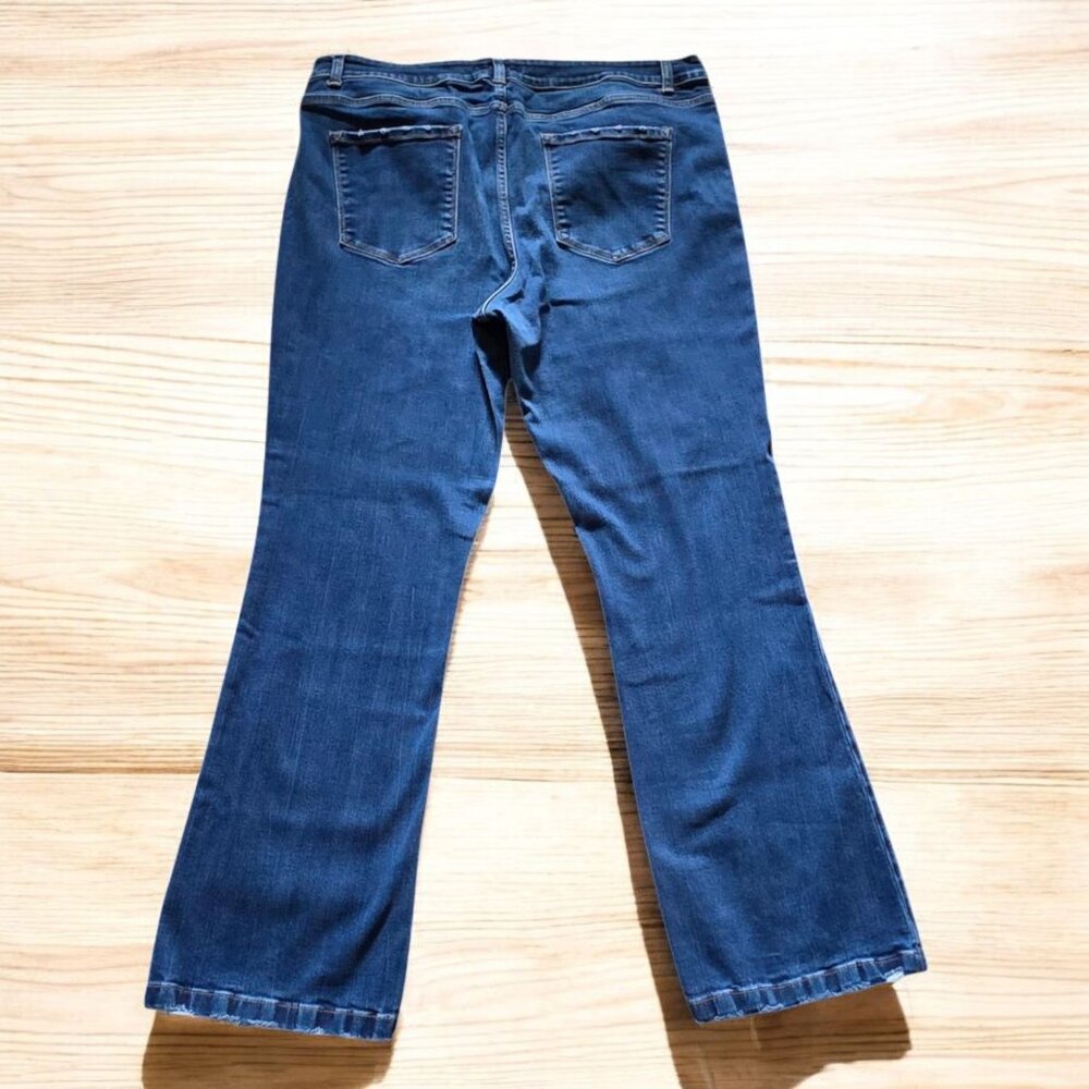 FLYING MONKEY (22W) Platinum High Rise Distressed Bootcut Jeans - Picture 4 of 6
